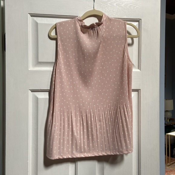 Pink and white polka dot blouse - Picture 4 of 4